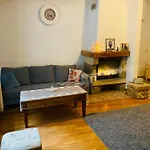 Cozy Oldtown Apartment Next Of Town Hall Square